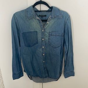 Banana republic chambray blouse